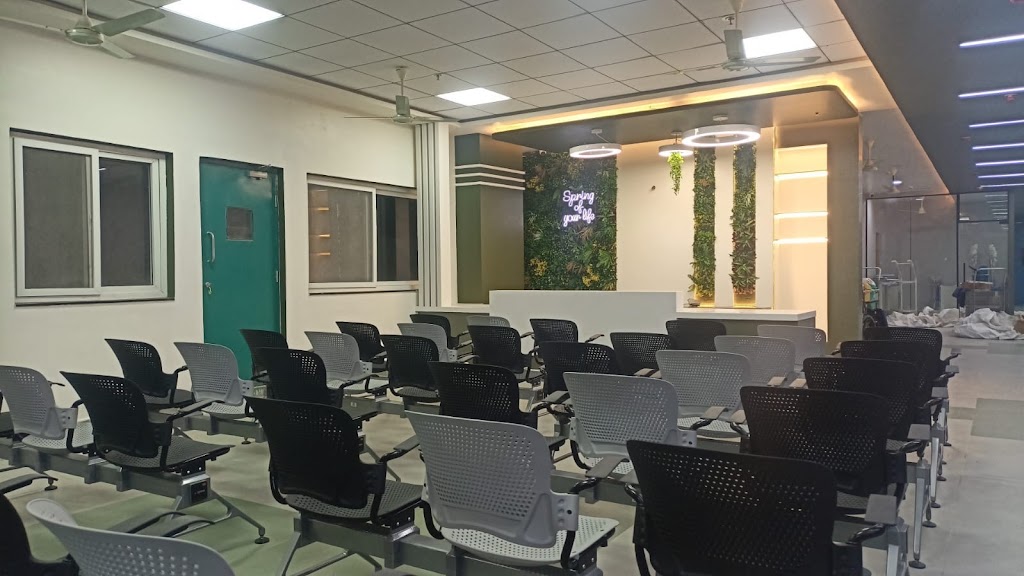 Dr. Dr Bobby Hospital