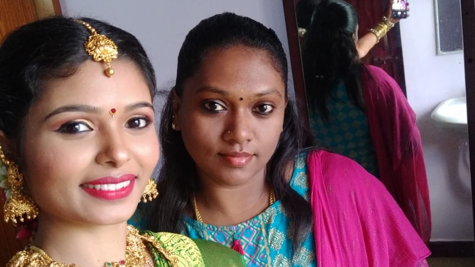 Sansika Makeover Mehindi Artist Beauty Parlour Best Beauty Parlour Mehandi Artist In Madurai