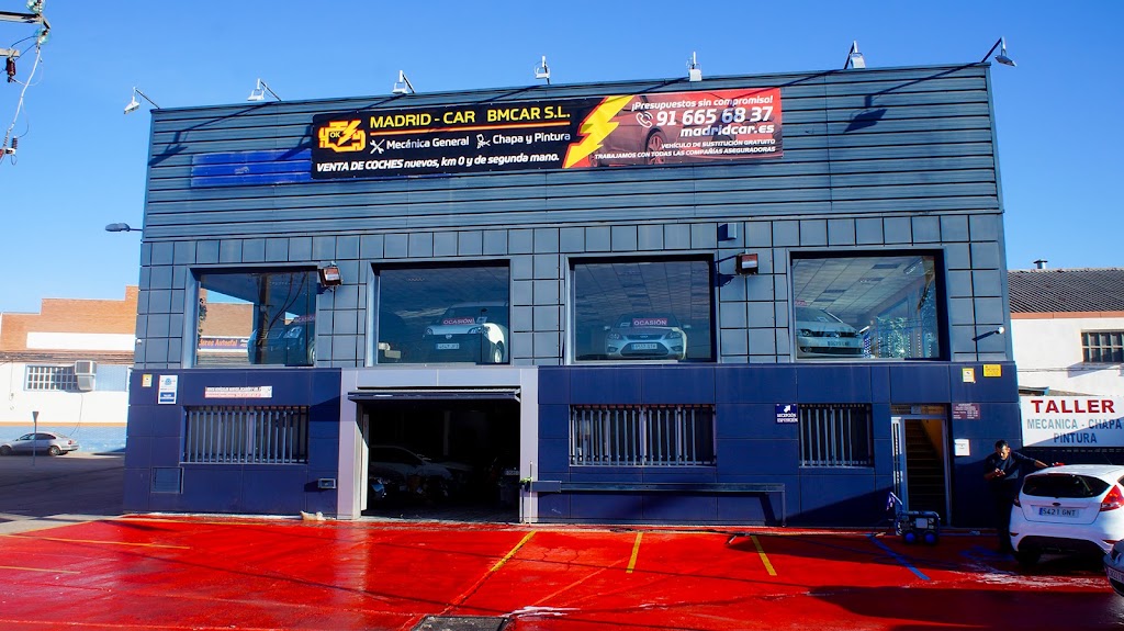 Taller Mecanico Madrid Car — Exterior