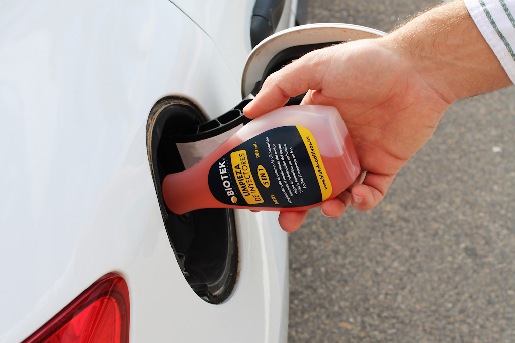 Biotek Aditivos para Combustibles | Mejora el Rendimiento de Tu Motor | Fuel Additive | Antihumos