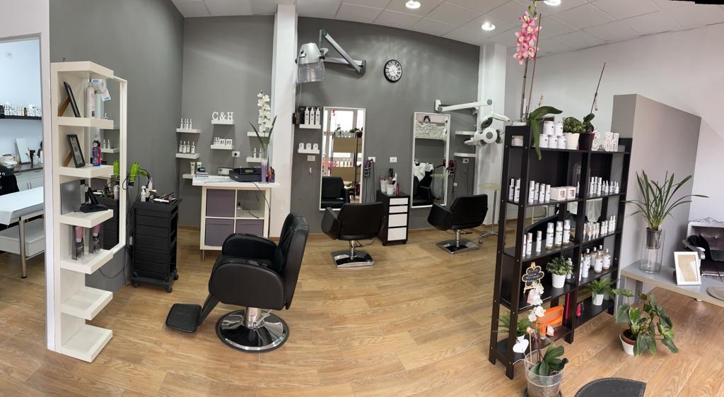 C&H SALON UNISEX — Interior