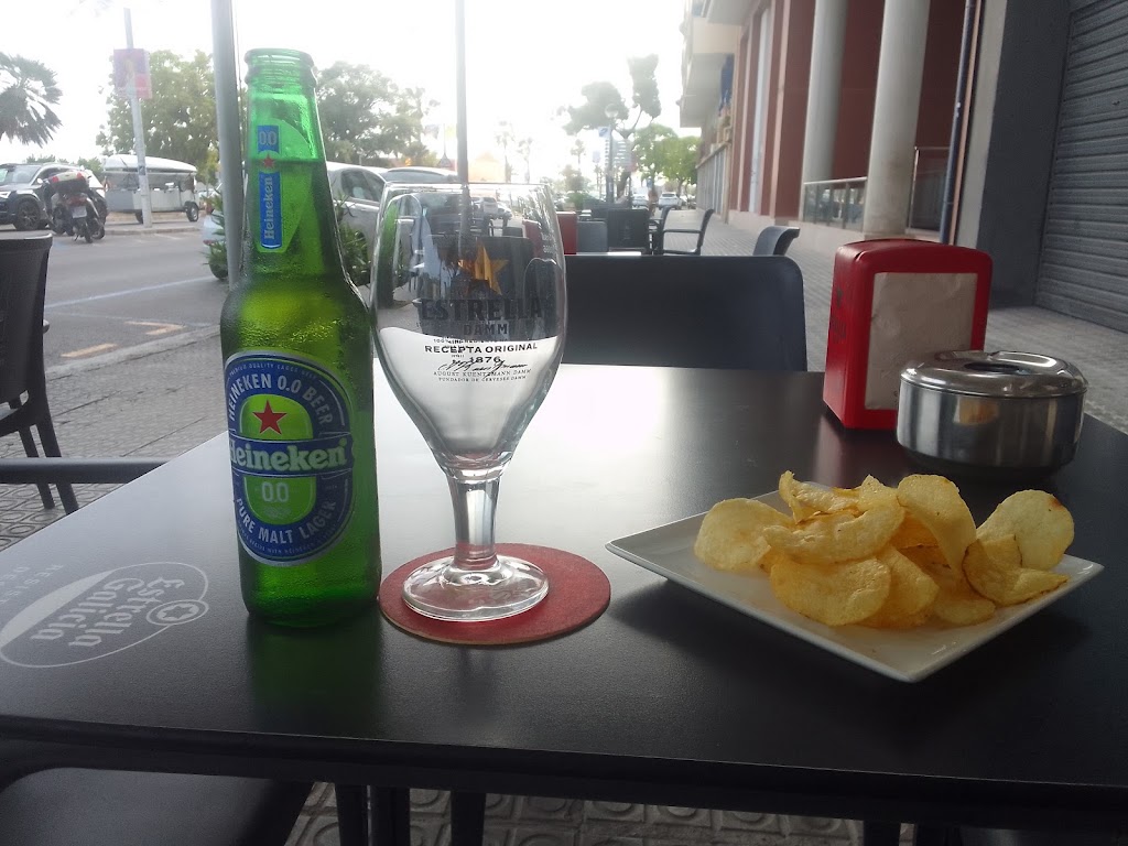 Bar El Passeig — Comida y bebida