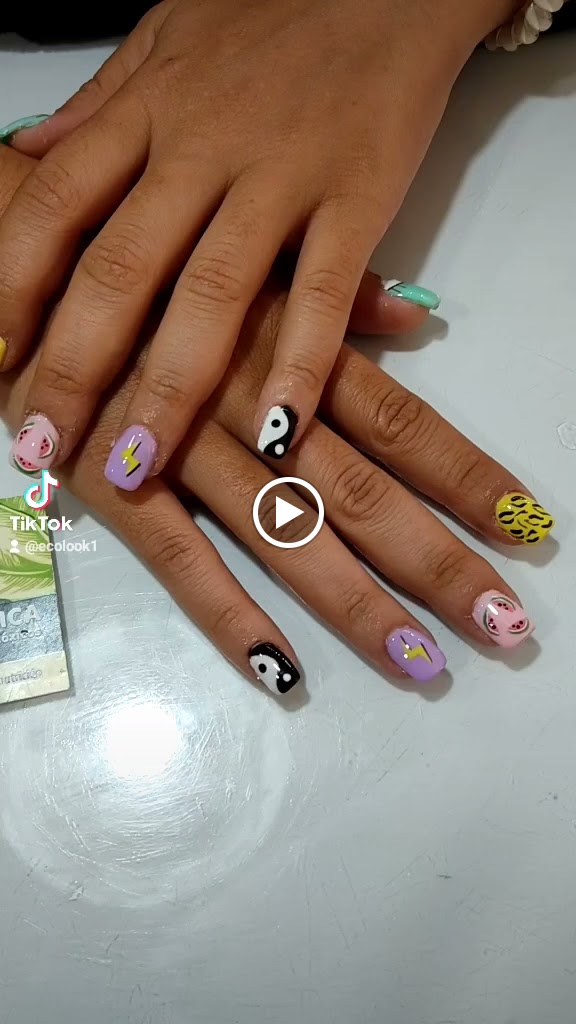 Eco Look, peluqueria y estetica natural. Belleza saludable — Videos