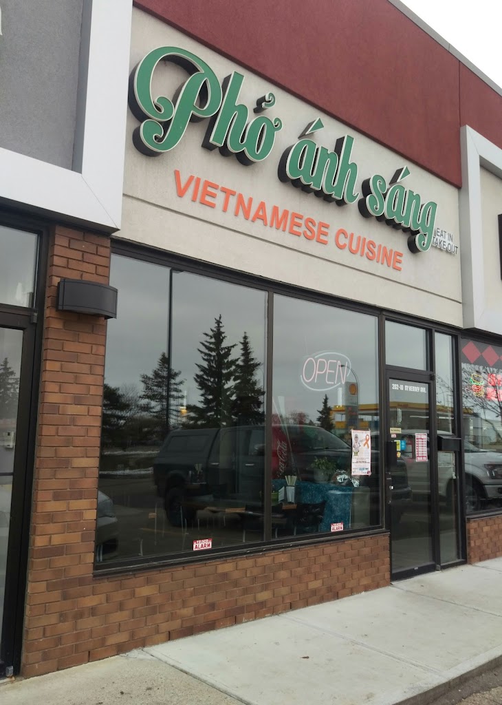 Pho Anh Sang Restaurant in St-Albert