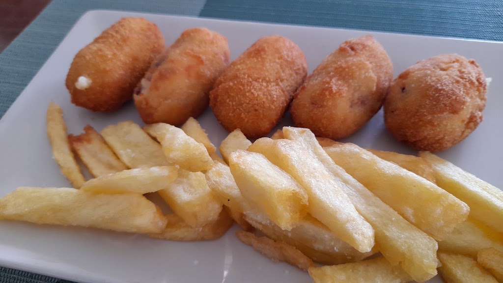 Cafeteria Creperia El Jardin — Croqueta