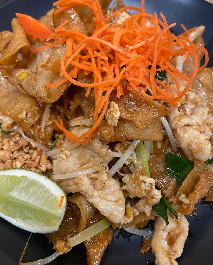 Montira Thai and Sushi