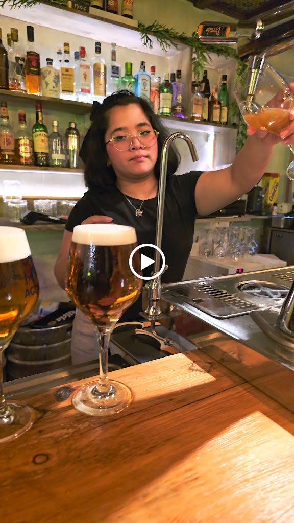La Pinta Bar-Tapas — Videos