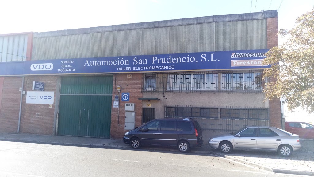 Automocion San Prudencio — Exterior