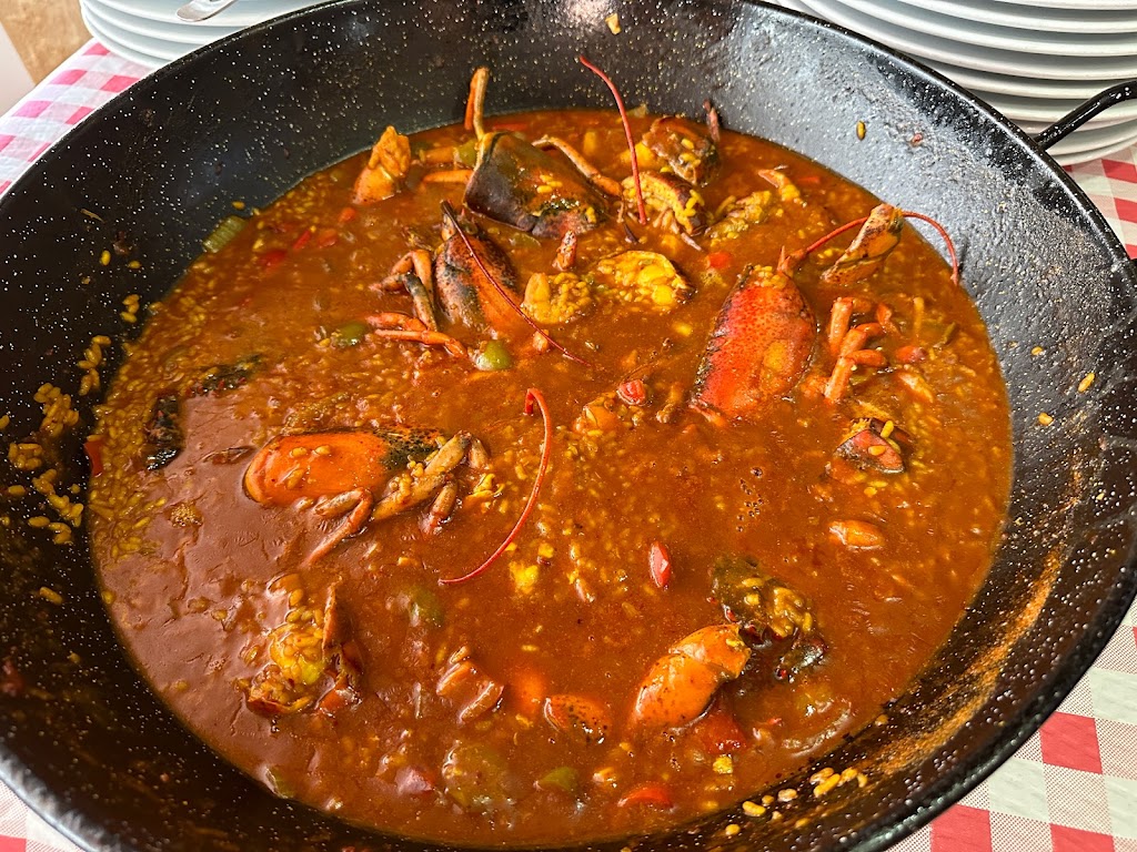 Bar Restaurante El Refugio — Paella
