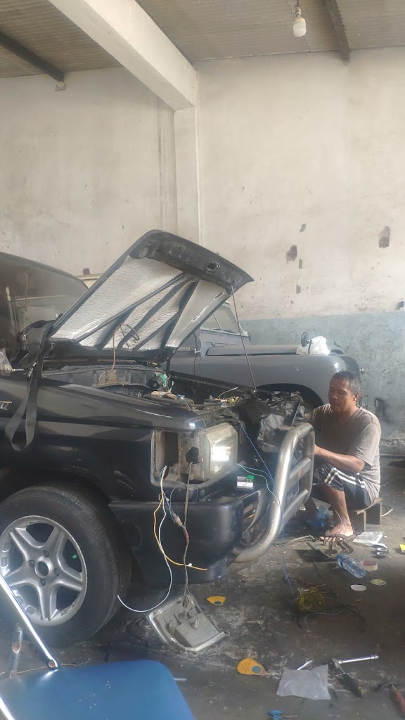 Bengkel Mobil DC Motor