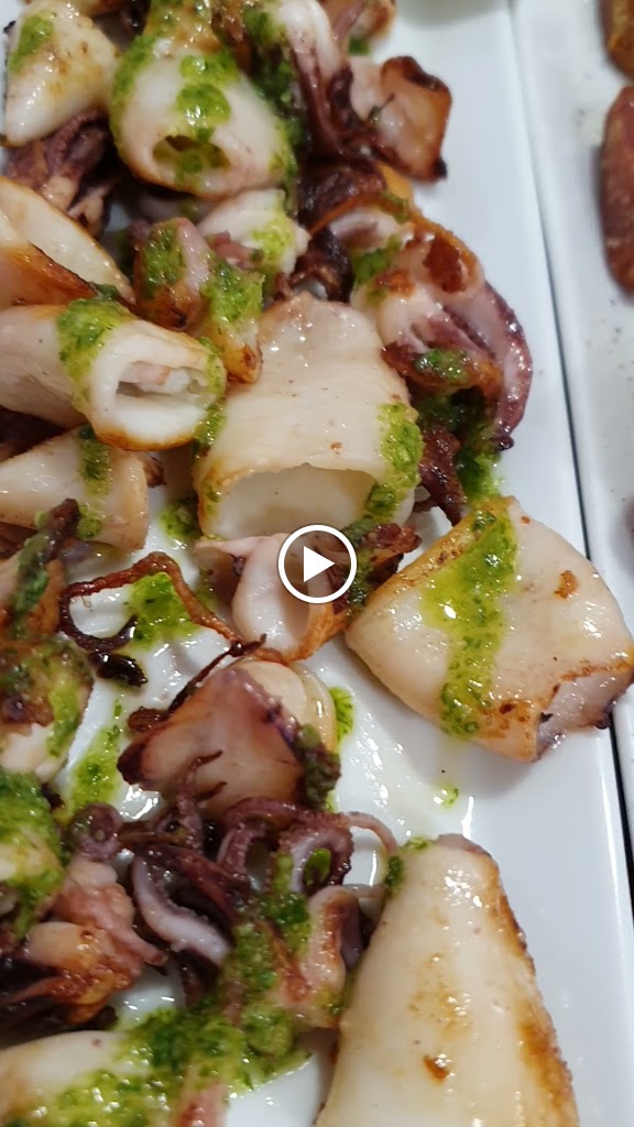Trentavuit Viejo Torredembarra — Comida y bebida