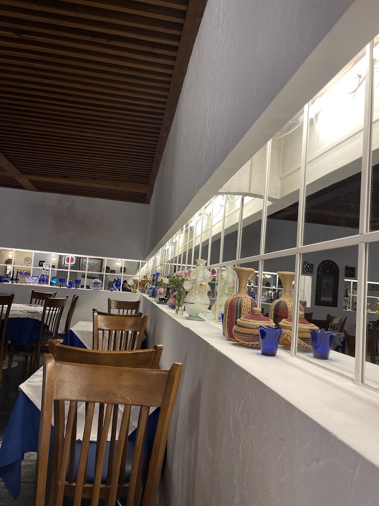 Nuevo Espacio 2, restaurante persa — Ambiente