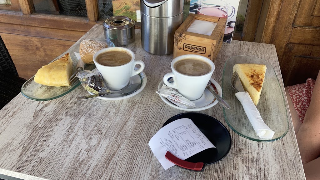 Cafeteria Nueva Venecia — Comida y bebida
