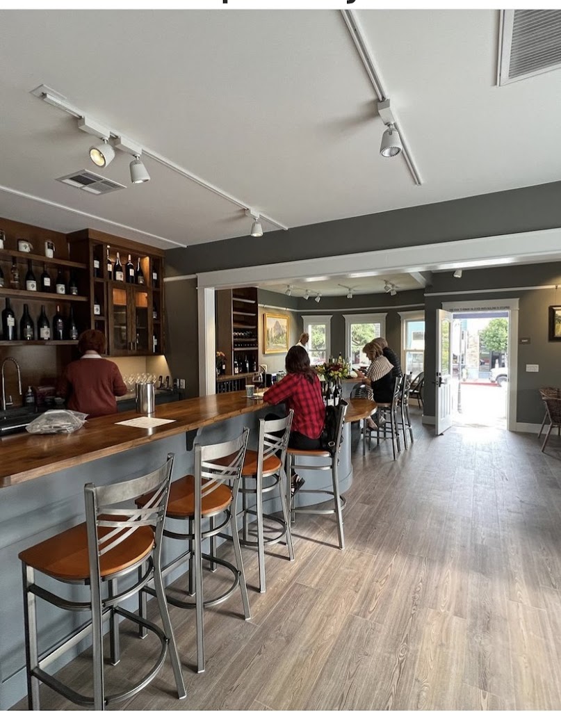 Verdad Lindquist Family Wine Tasting Room