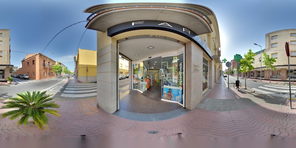 Farmacia Clares — Street View y 360deg