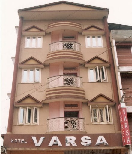 Hotel Varsa