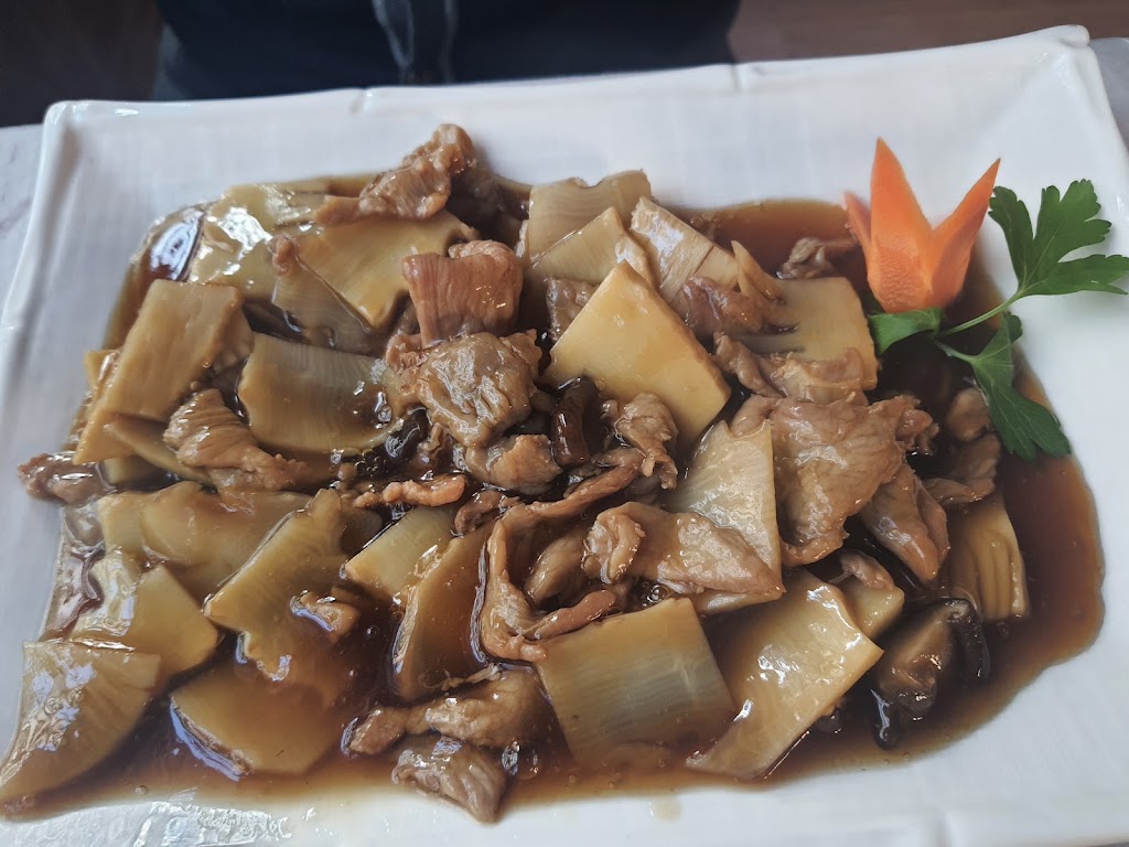 Restaurante Chino Asia — Comida y bebida