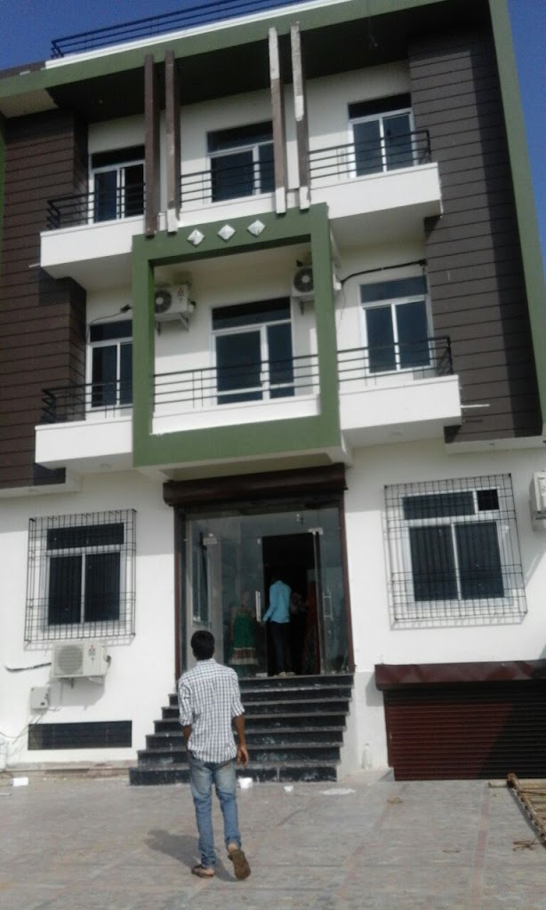 Hotel Mayur And Guest House