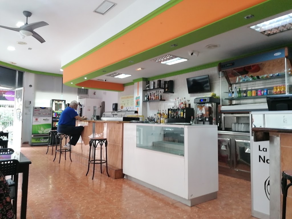 Cafeteria La Media Naranja by Ibericod — Ambiente