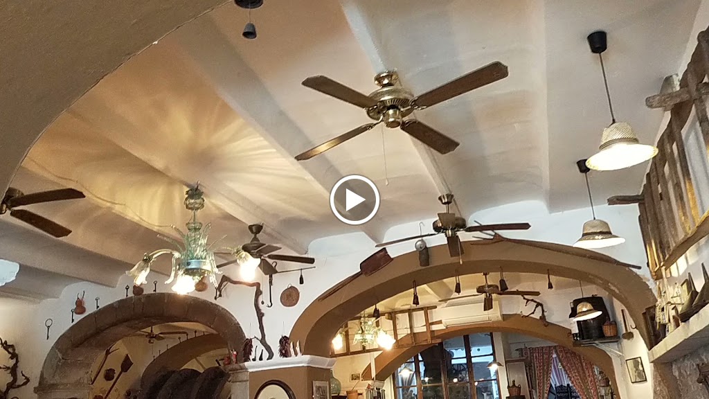 Restaurant Celler Can Lau — Videos