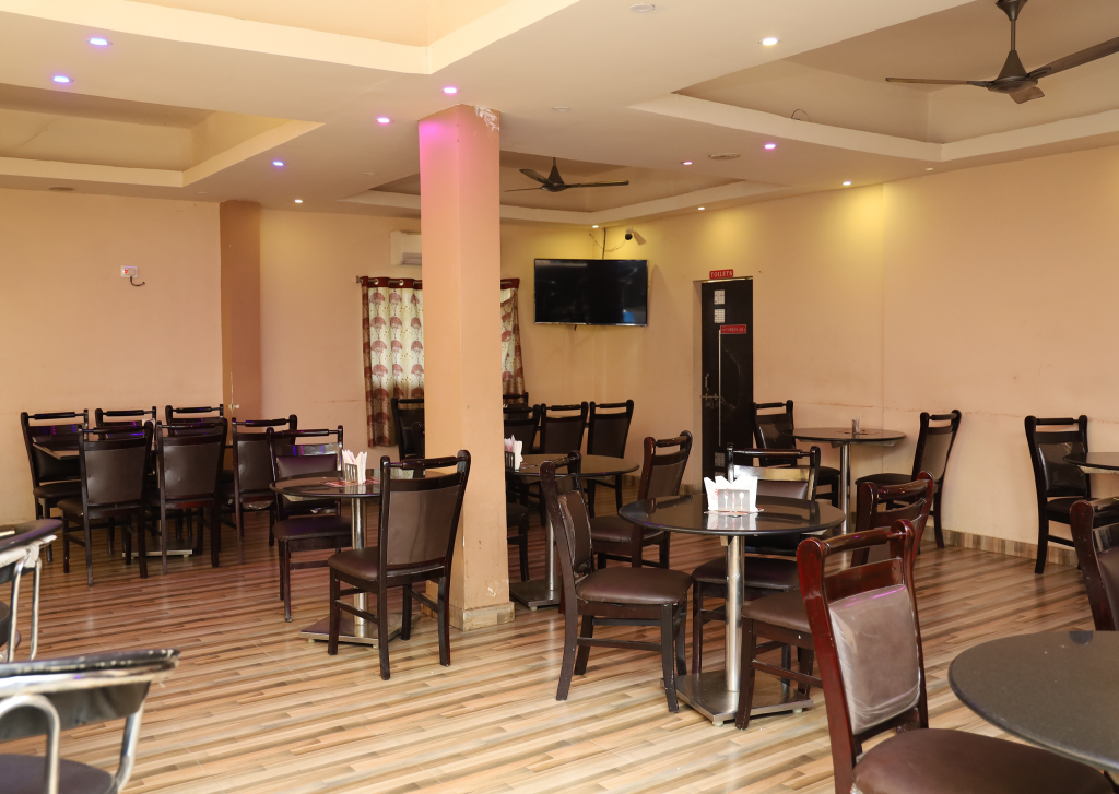 Race Restaurant And Bar