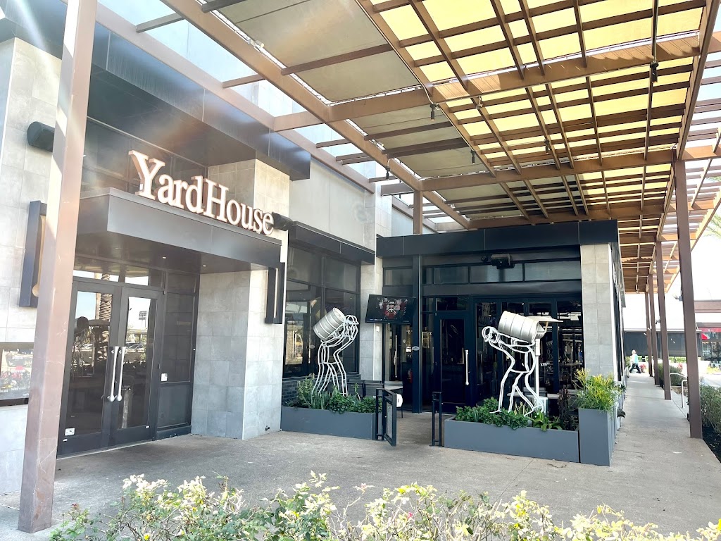 Yard House