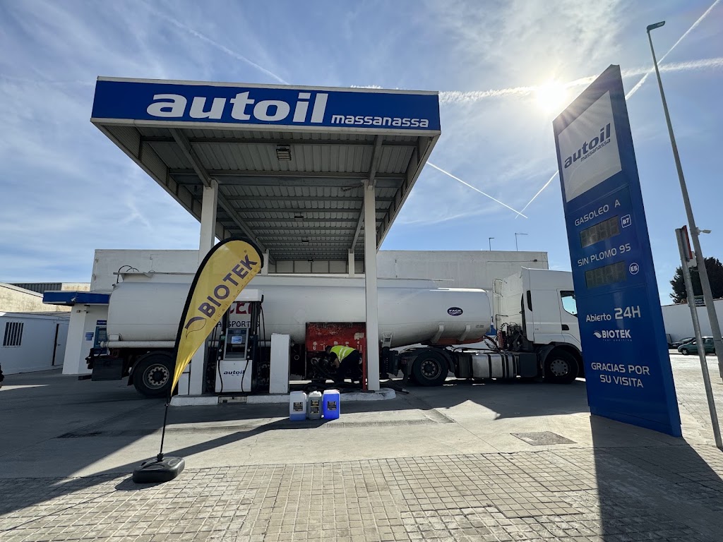 Gasolinera Autoil Massanassa — Exterior