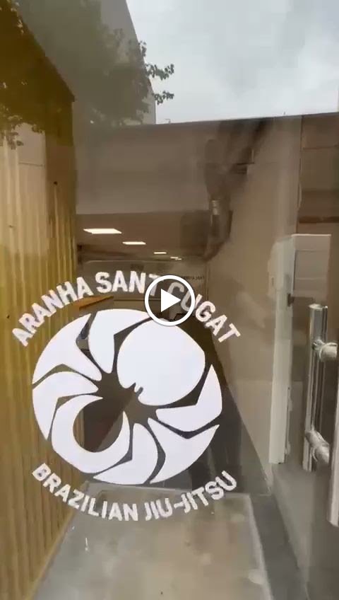 Aranha Sant Cugat — Videos