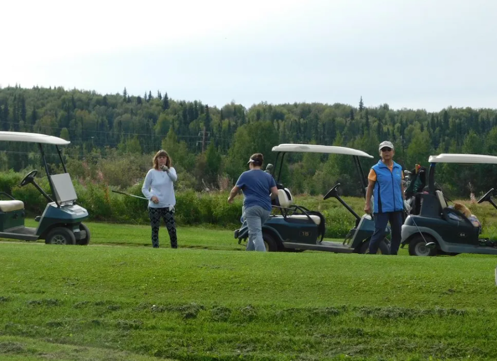  Midnight Sun Golf Course