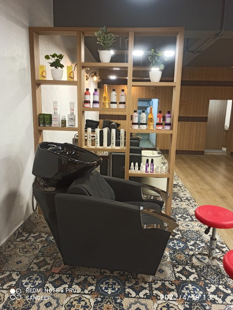 Pro Plus Smart Salon