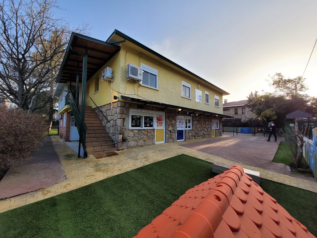 ESCUELA INFANTIL CASCARON — Del propietario