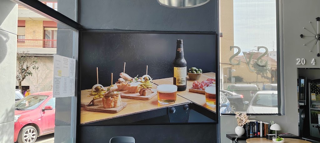 SOL Y SOMBRA CAFE BAR — Del propietario