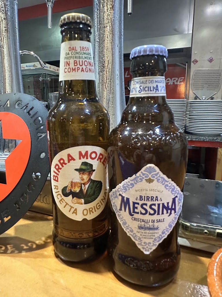 Pizzeria Cuore Italiano — Comida y bebida