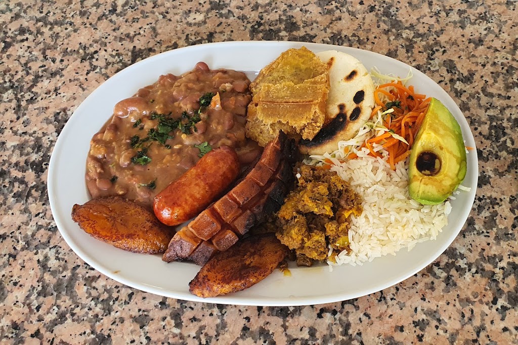 AMAJOH — Comida y bebida