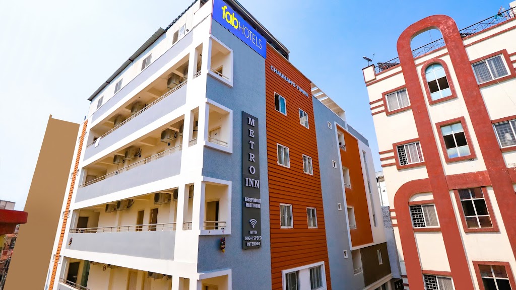 Fabhotel Metro