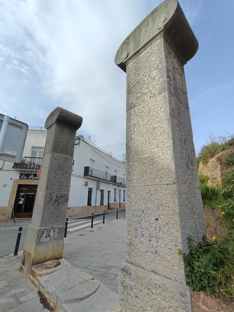 Columnes de Can Burgell