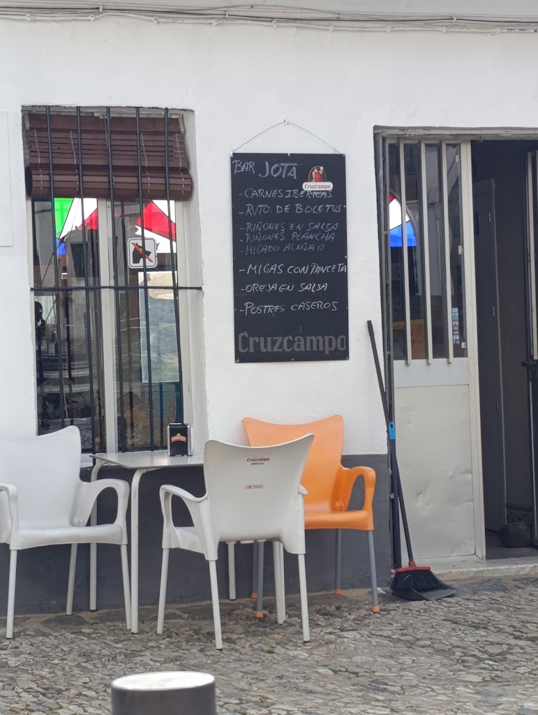 Bar Jota - Linares de la Sierra