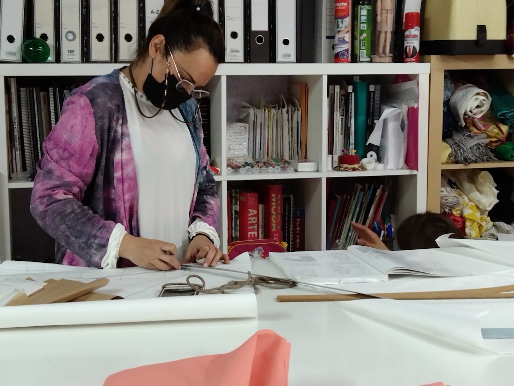 Academia Taller Veronica del Rey — Textil