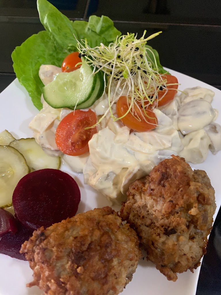 Dos mas sosialkontoret — Comida y bebida