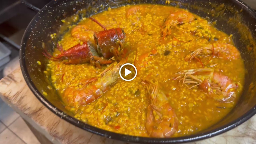 Bar Restaurante Neptuno Santander, Maques de la Hermida 2 — Videos