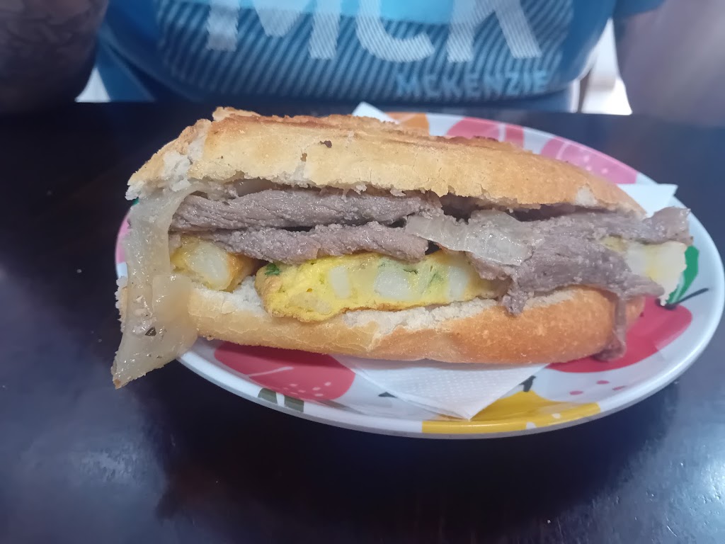 Bar cachimba II Antiguo Tenderete — Hamburguesa