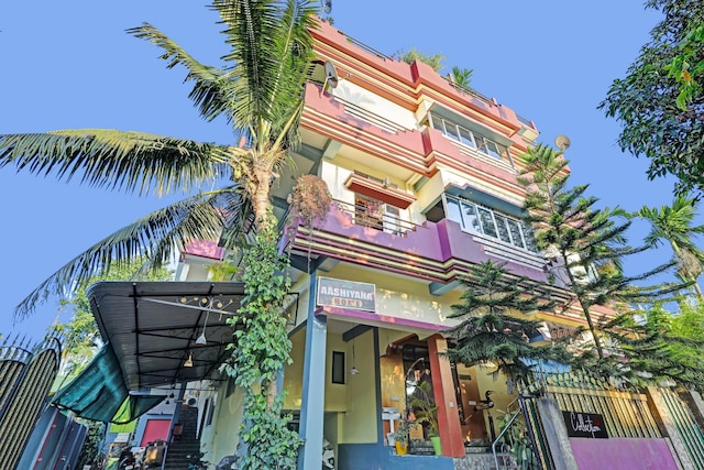 Oyo 49039 Aashiyana Home