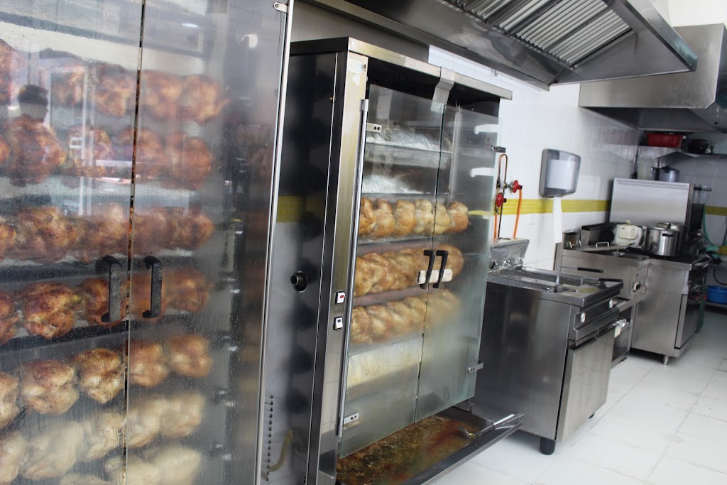 Asador de Pollos El Rostidor — Ambiente