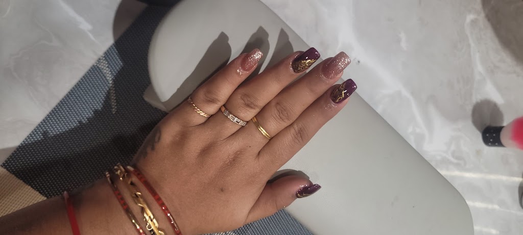 Diamond House Of Beauty Unisex Salon