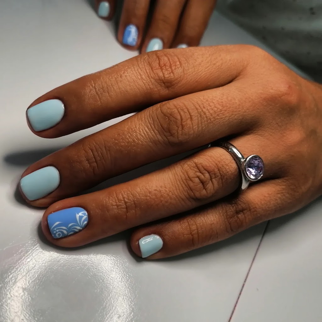 Belen Ruiz Centro De Belleza — Manicura