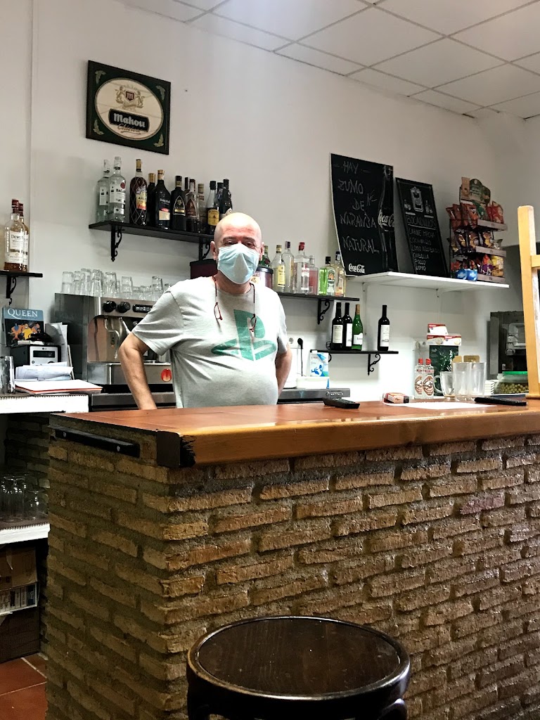 Bar-Pizzeria la crisis. — Ambiente
