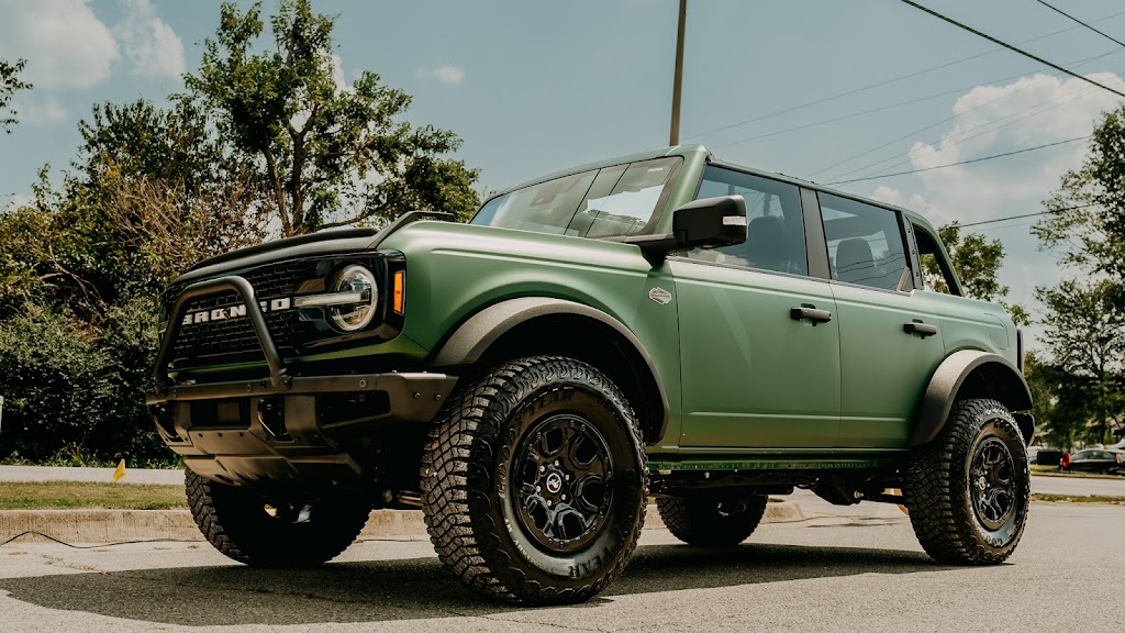 Top Notch Specialties Garage Co.