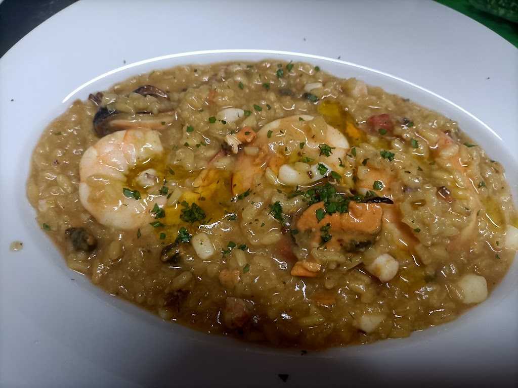 Restaurante La Vina De Henao Casa De Comidas — Comida y bebida