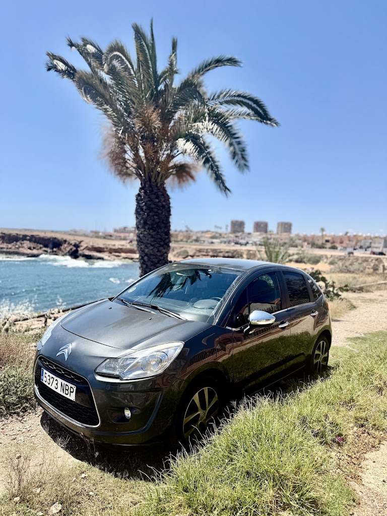 CARS4YOU Polska Wypozyczalnia Samochodow / RENT A CAR / ALQUILER DE COCHE/ RENTAL CARS