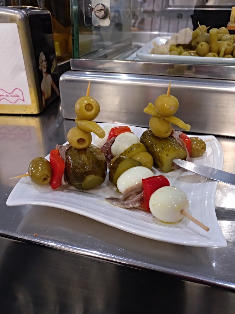 Bar Versalles — Comida y bebida